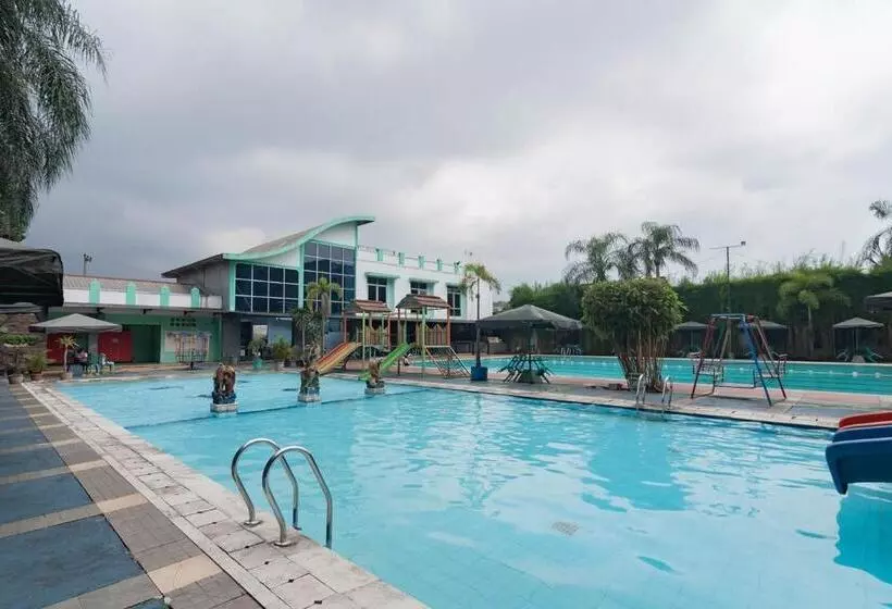 Urbanview Hotel Sagara Bogor