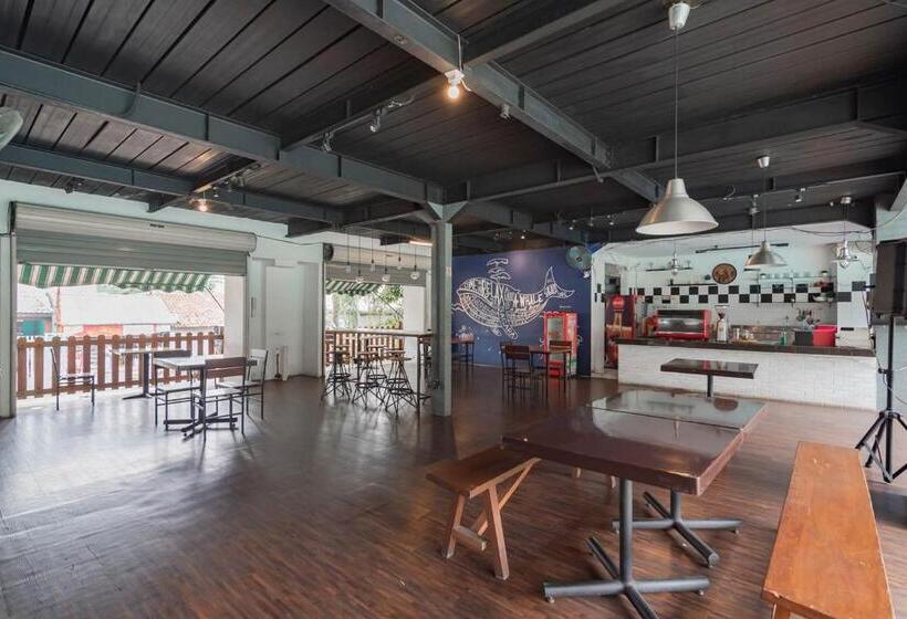 Urbanview Hotel Sagara Bogor