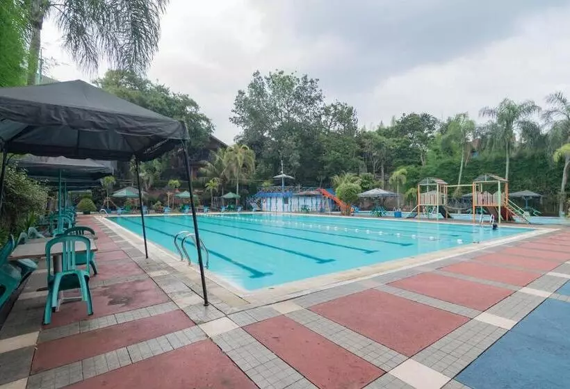 Urbanview Hotel Sagara Bogor