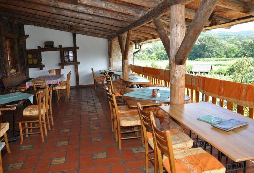 هاستل Inn Cakmara