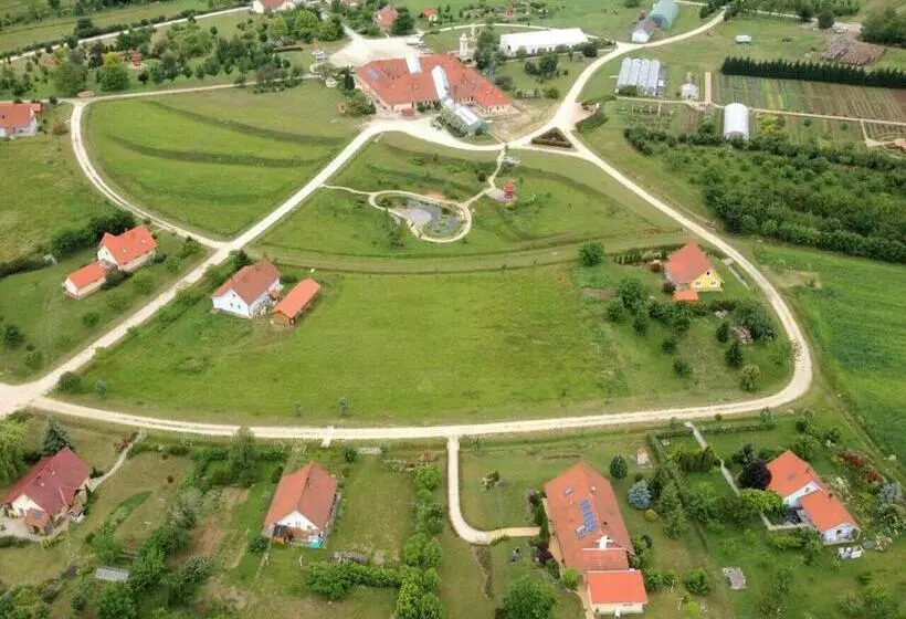 ユースホステル Kamala Kutir