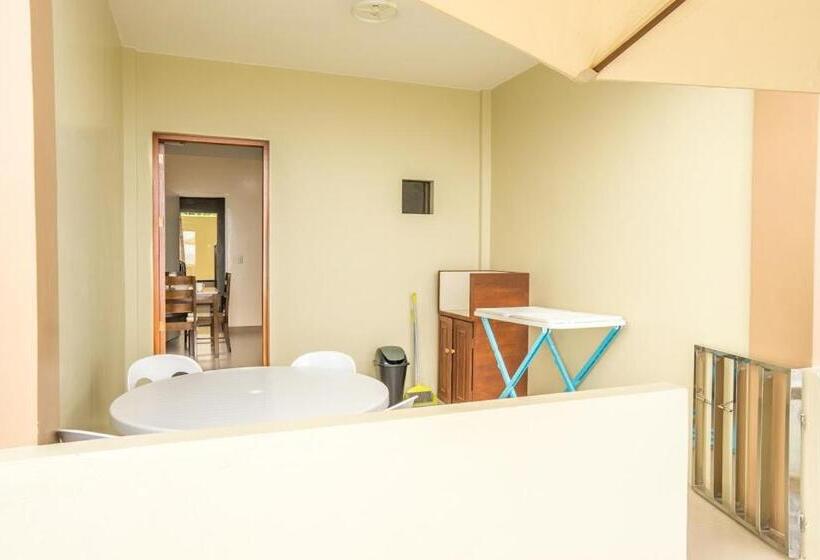 Auberge Hôtelière Kellocks Seaview Apartelle