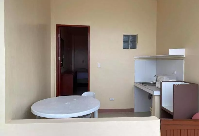 ユースホステル Kellocks  Seaview Apartelle