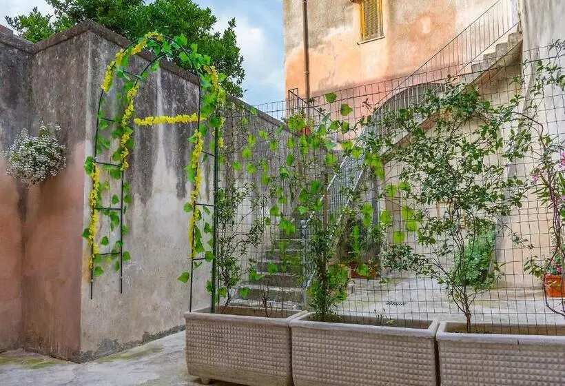 Aamiaismajoitus (B&B) Al Vicolo Stretto