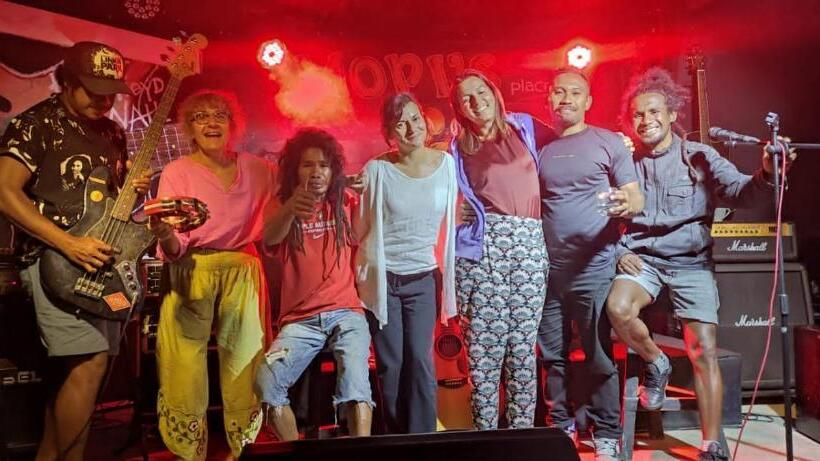 住宿加早餐 Andy S Lodge Kelimutu