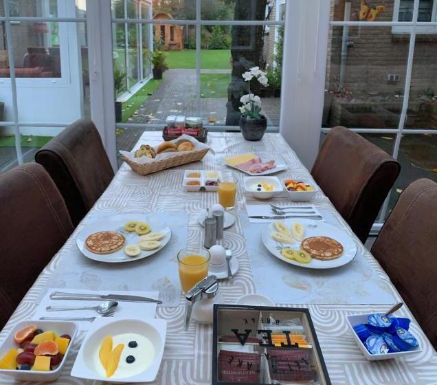 Bed and Breakfast At Marries