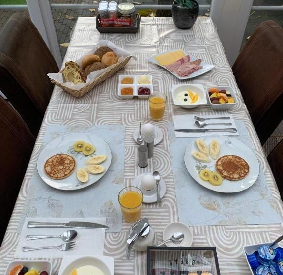 Bed and Breakfast At Marries