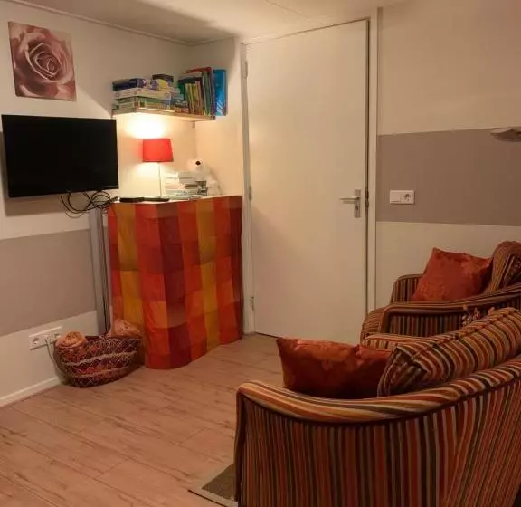 ベッドアンドブレックファースト At Marries