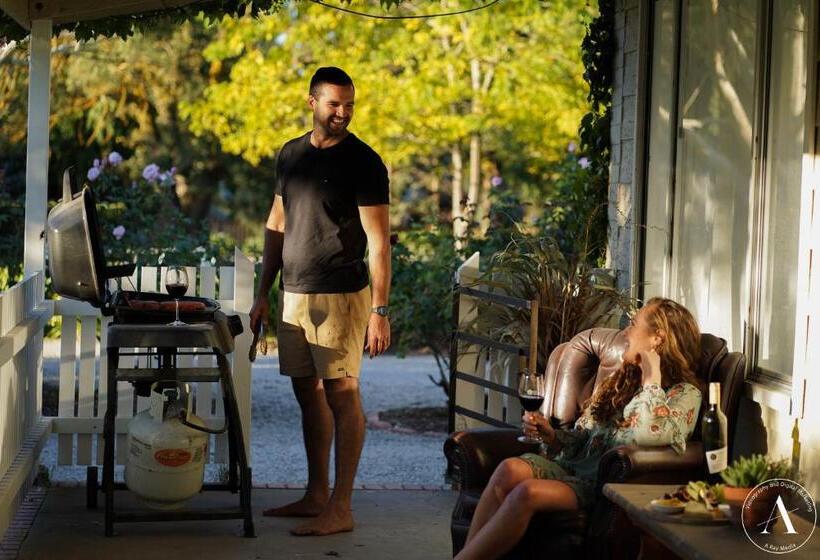 민박 The Vigneron Villa