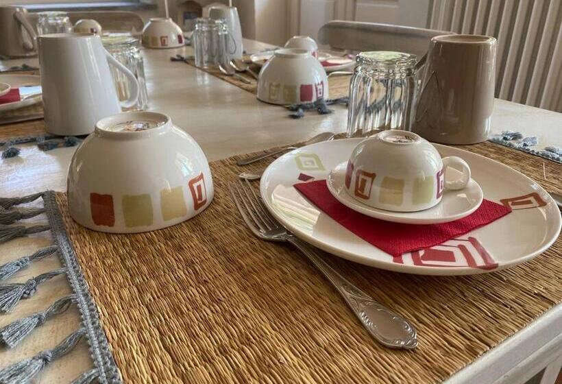 צימר Cascina Spazio Indaco