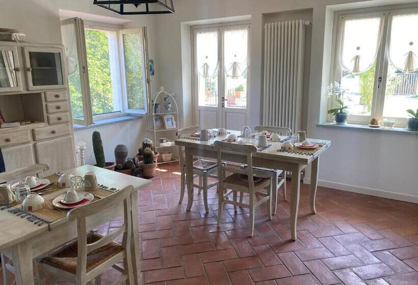 צימר Cascina Spazio Indaco