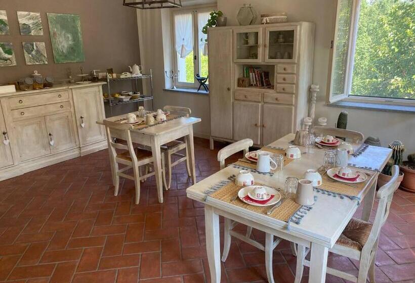 צימר Cascina Spazio Indaco