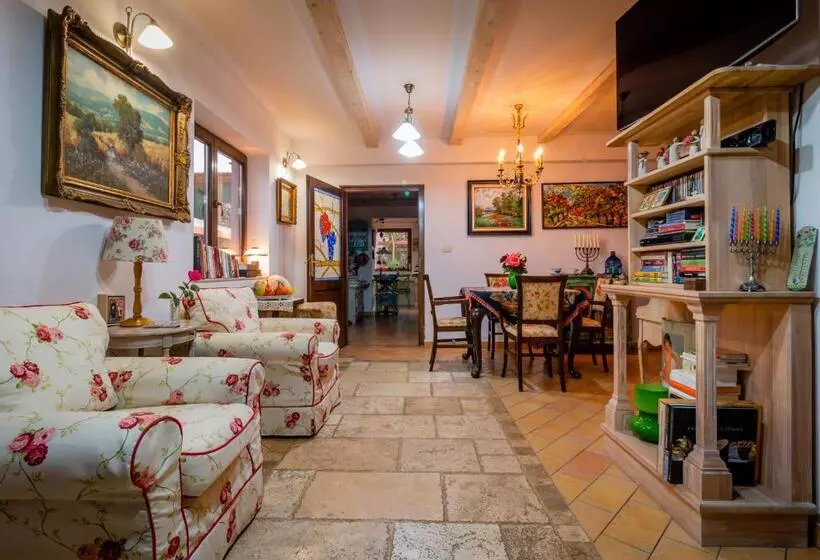 ベッドアンドブレックファースト Daiconi Boutique House