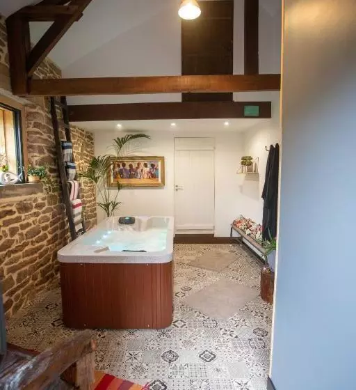 Aamiaismajoitus (B&B) Il était Une Fois Brocéliande