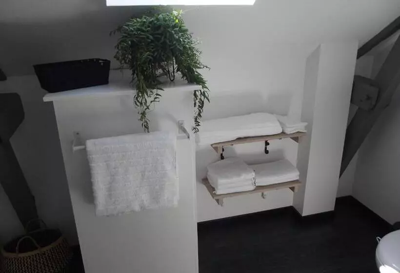 Aamiaismajoitus (B&B) Il était Une Fois Brocéliande