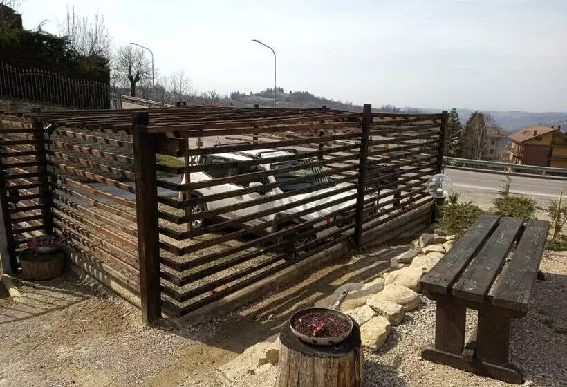 Aamiaismajoitus (B&B) La Tana Dello Scoiattolo   Adults Only