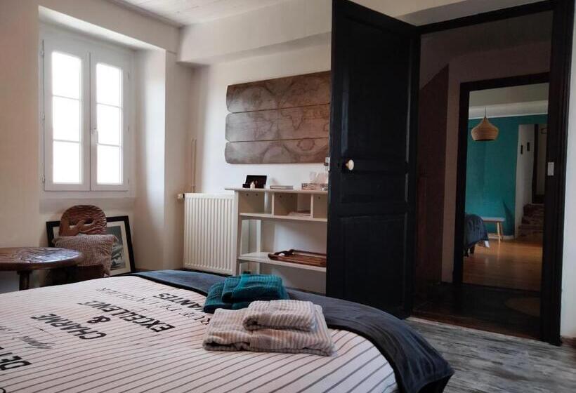 ベッドアンドブレックファースト Le Clos De Cinacle