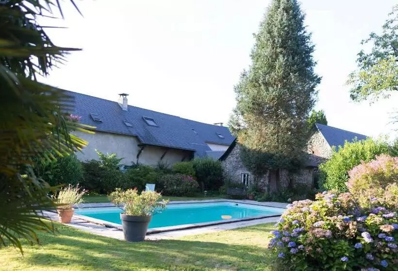 Aamiaismajoitus (B&B) Le Clos De Cinacle
