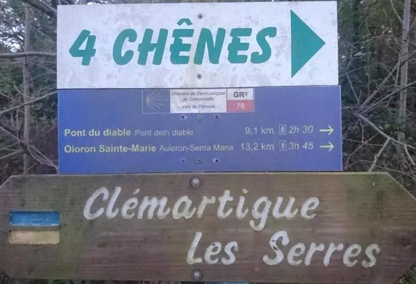 Aamiaismajoitus (B&B) Le Clos De Cinacle