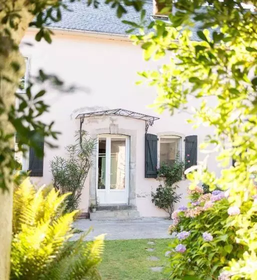 Aamiaismajoitus (B&B) Le Clos De Cinacle