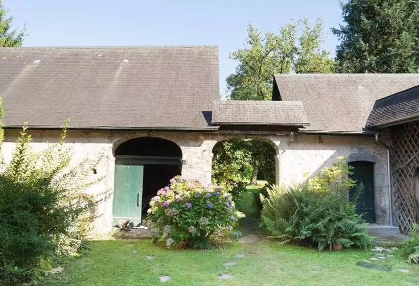 Aamiaismajoitus (B&B) Le Clos De Cinacle