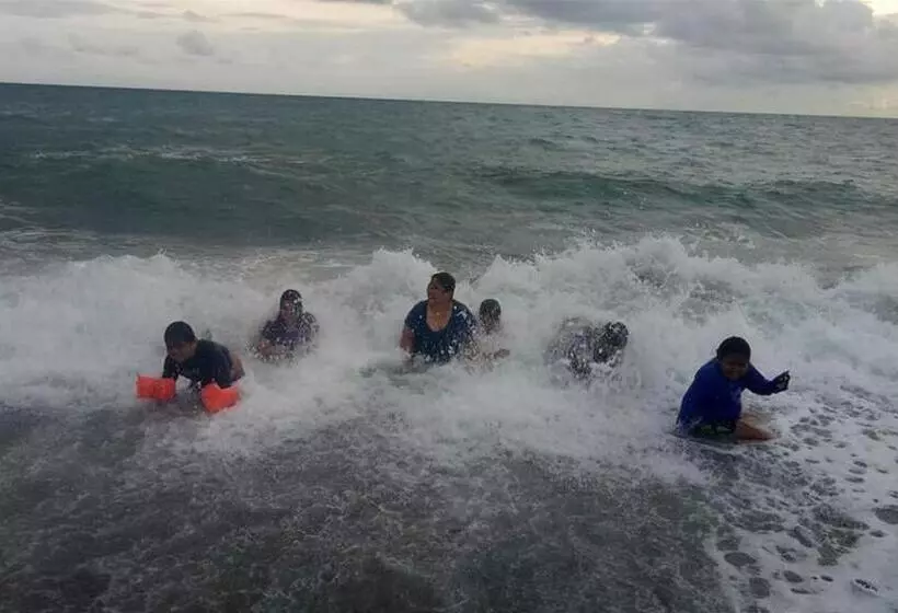 ベッドアンドブレックファースト Villa Catalina Bora 2 Resort