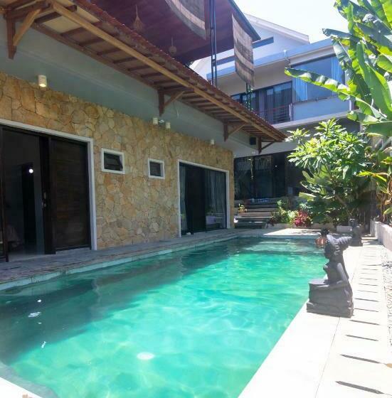Bed and Breakfast Villa Ilnido Batulayar