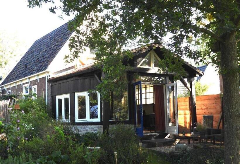 住宿加早餐 Vrijstaand Koetshuis Marron