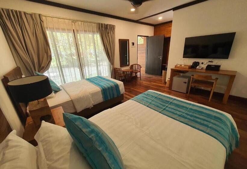 Borneo Divers Mabul Resort