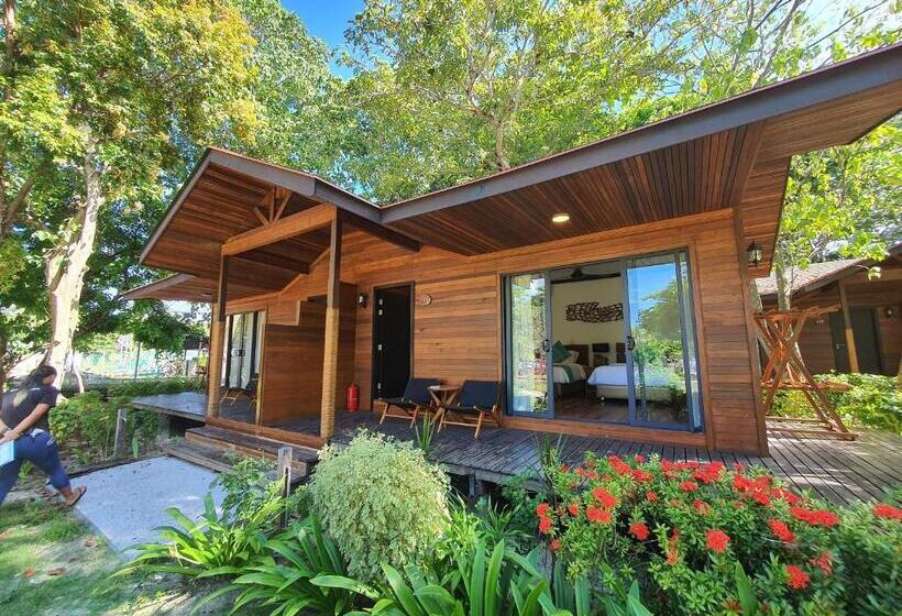 Borneo Divers Mabul Resort