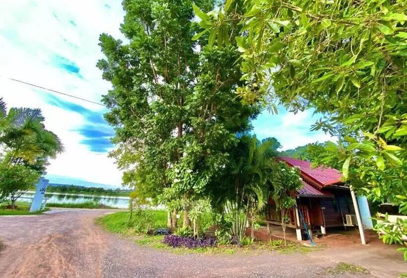 ホテル Jamsai Resort