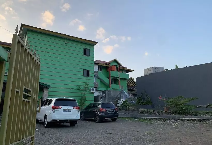 Hotelli Oyo 91757 Surya