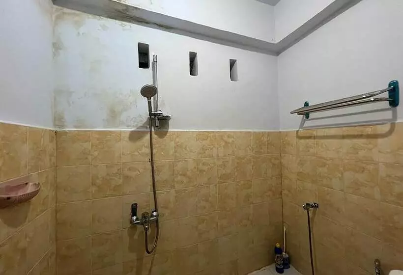 Hotelli Oyo 91757 Surya