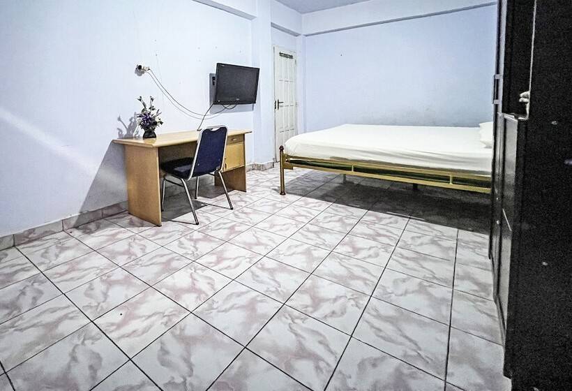 Hotel Oyo 91757 Surya