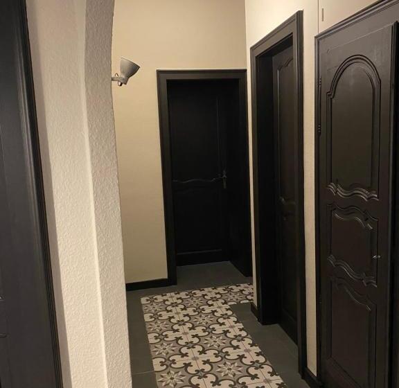 膳宿费 L’aile Droite Du Château