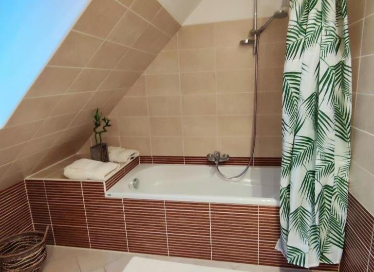 פנסיון Au Cheval Blanc