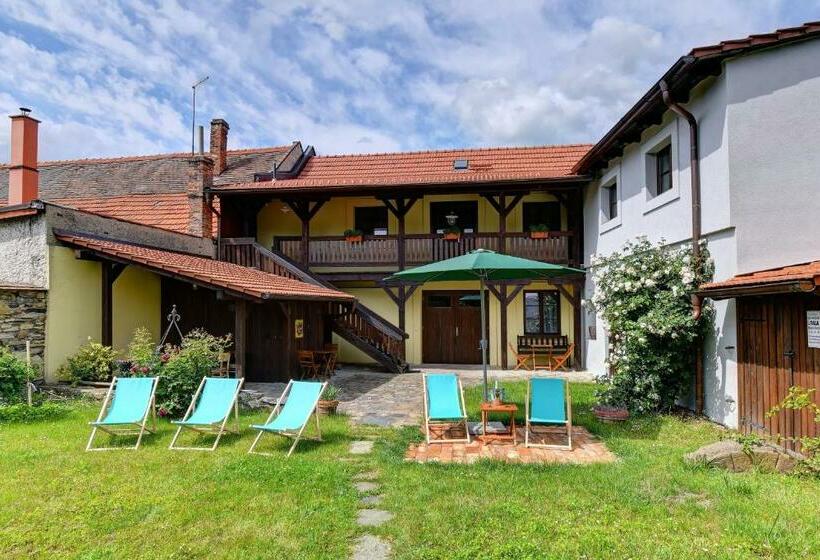 Pensió Na Letnim Byte