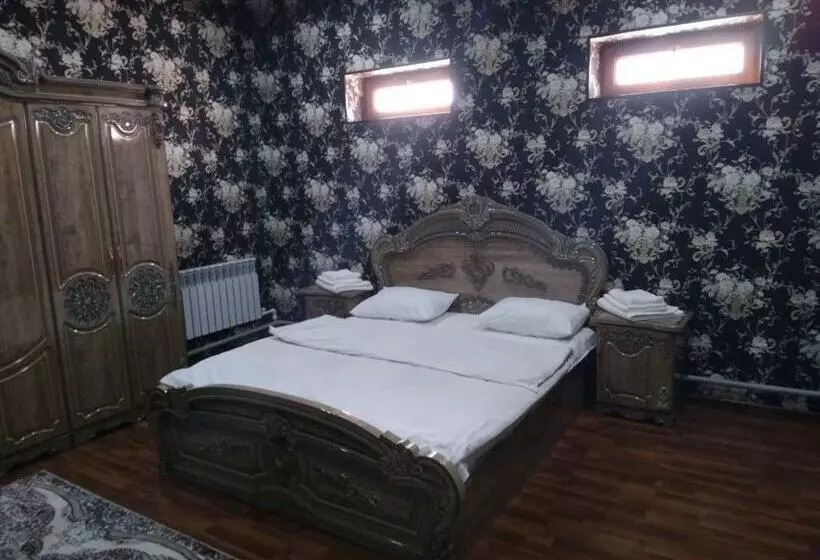 ペンション Turkistan