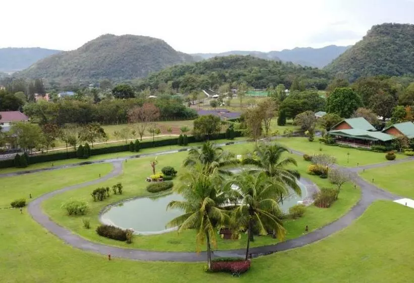 リゾートホテル ทิพย์วาริน รีสอร์ท เขาใหญ่