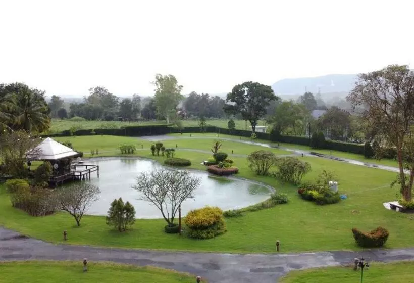 リゾートホテル ทิพย์วาริน รีสอร์ท เขาใหญ่