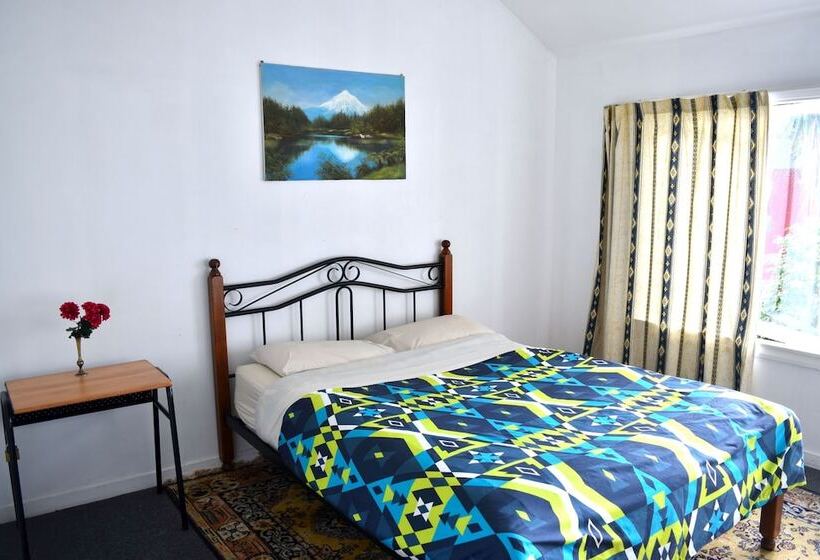 42b College House   Hostel