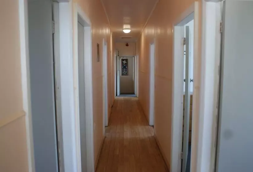 42b College House   Hostel