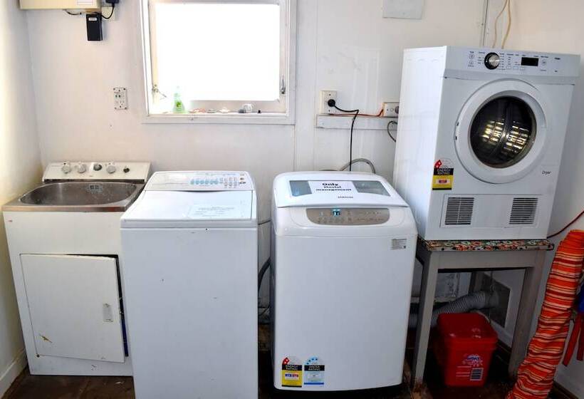 42b College House   Hostel