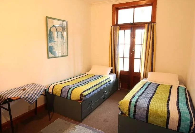 42b College House   Hostel