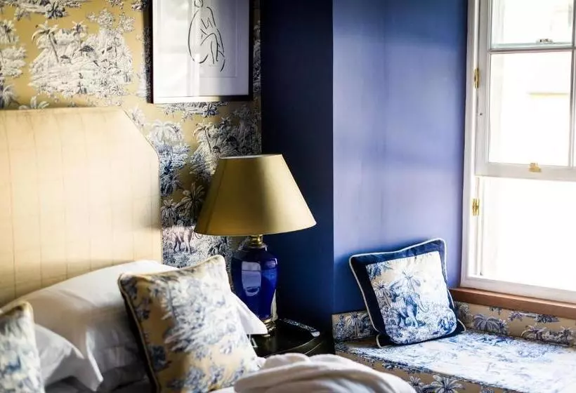 Hotel Alexander Residence