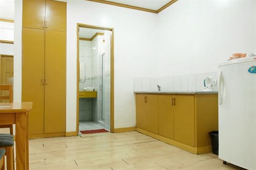 فندق صغير Amax Inn Makati