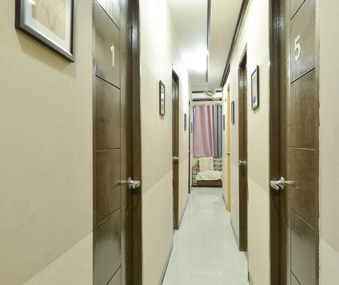 فندق صغير Amax Inn Makati