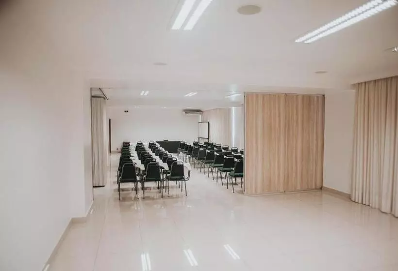 Aruá Hotel, Restaurante E Convenções