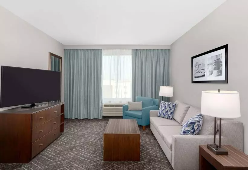 ホテル Doubletree By Hilton Charleston Mount Pleasant