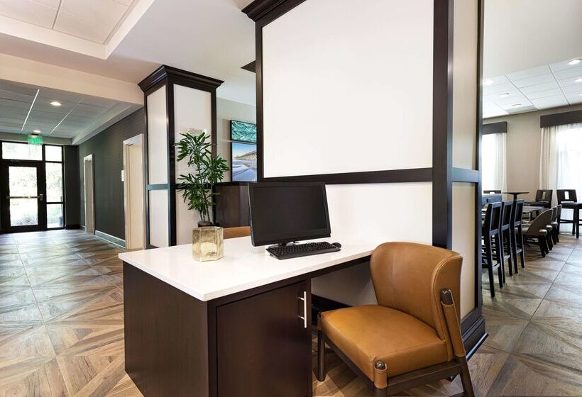 Hotel Doubletree By Hilton Charleston Mount Pleasant